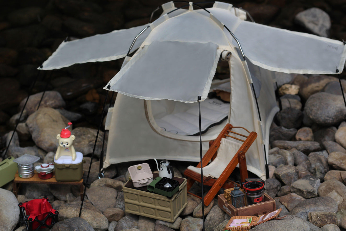 1:6 Scale Dollhouse Miniature Tent Miniature Camping Tent Dollhouse Outdoor Tent Campfire Tent