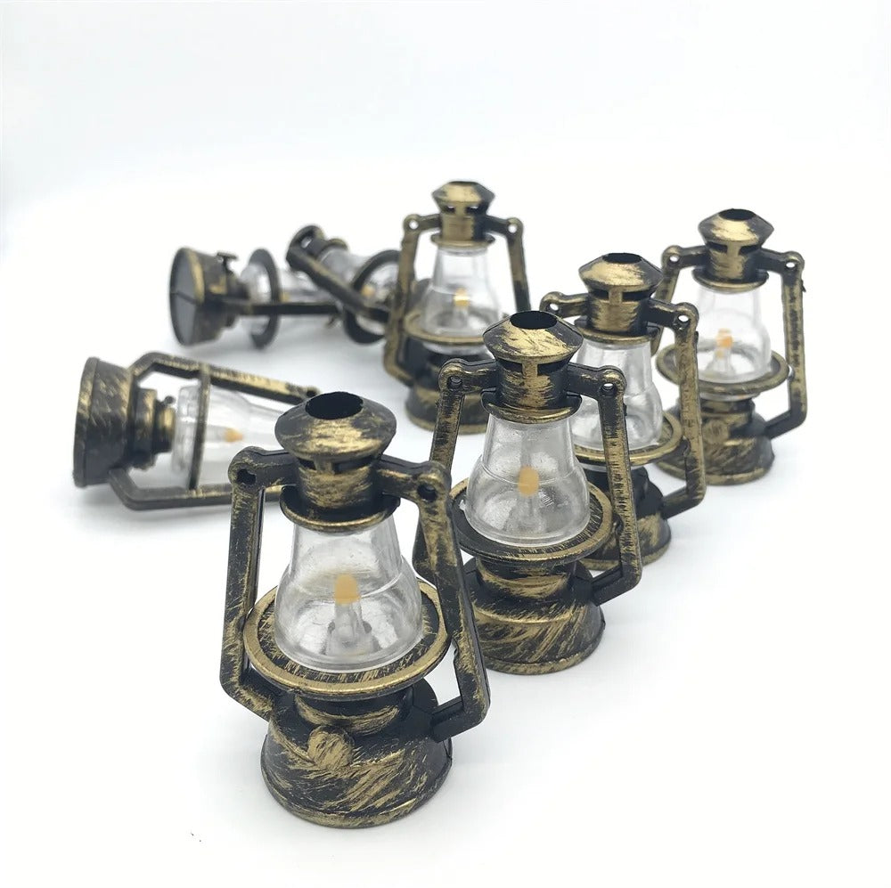 5Pcs Retro Style Scale Miniature Oil Lamp Dollhouse Accessories Mini Kerosene Lantern Micro Landscape Decor Scene Ornaments