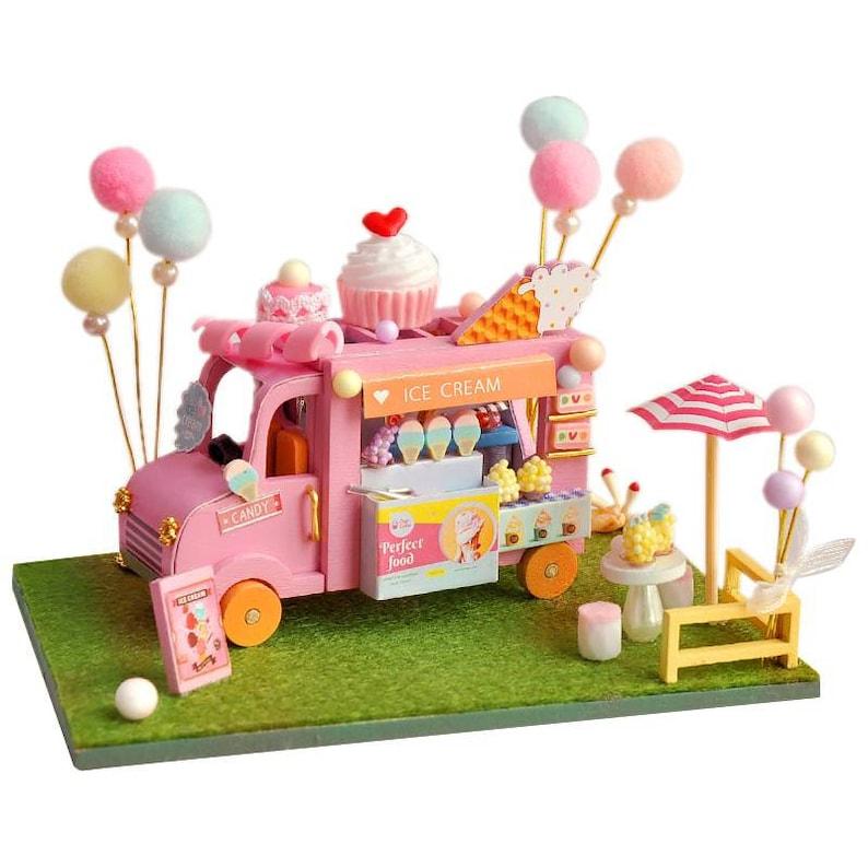 DIY Dollhouse Kit - Fair Car Shops - Fair Scenery Miniature Doll House Kit - 6 Caravans Shops In Fair - Food Car - Food Caravans - Food Shop