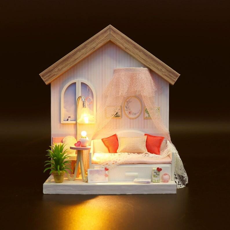 DIY Dollhouse Kit Photo Frame Series Dollhouse Miniature Wall Hanging Dollhouse DIY Kit Adult Craft Home Decor Wall Decor Gifts