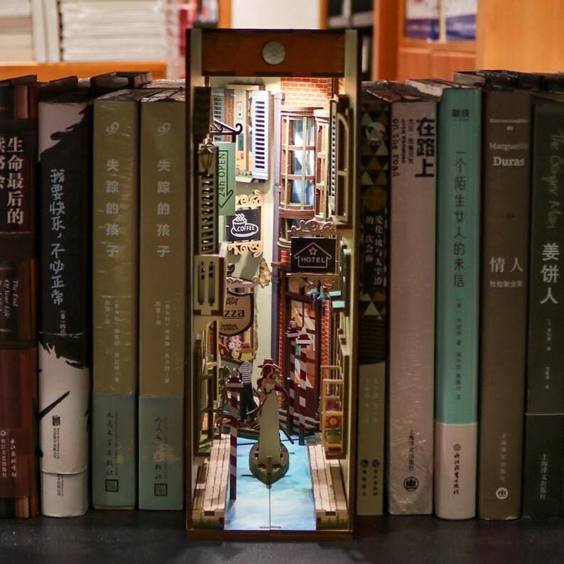 Travel in Venice Book Nook - DIY Doll House - Book Shelf Insert - Book Scenery - Bookcase with Light Model Building Kit