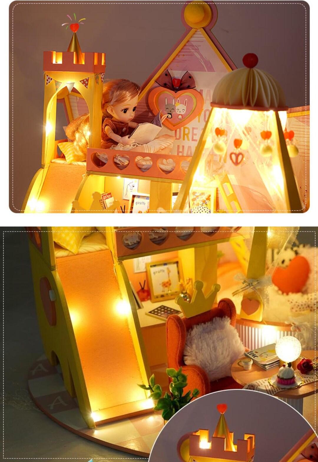 DIY Dollhouse Kit Dora&#39;s Castle Miniature Sweet Villa 1:12 scale Large Size Girls Dreams Villa Pink Life With Free Doll.