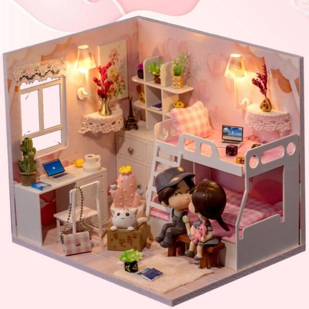Finished Dollhouse - Fully Completed Miniature Doll House - Best Girlfriend Gifts - Dollhouse Gift - Birthday, Christmas Gift Box & Dolls