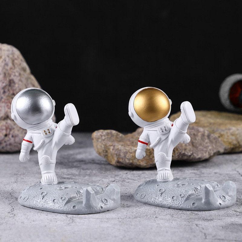 Astronauts Figurines Miniature Astronauts Sculpture Mini Spaceman Phone Holder Astronauts Mobile Stand Astronauts Pen Holder Nordic Decor - Rajbharti Crafts