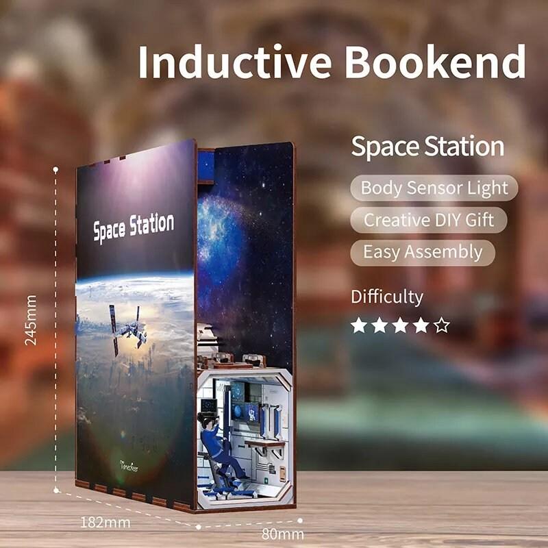 Space Station Book Nook - DIY Book Nook Kits Book Doll House Book Shelf Insert Book Scenery Bookends Bookcase with Light Model Building Kit - Rajbharti Crafts