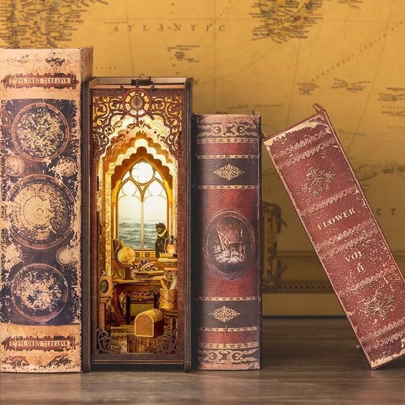 Sailing Memory Book Nook - DIY Book Nook Kits Book Doll House Book Shelf Insert Book Scenery Bookends Bookcase with Light Model Building Kit