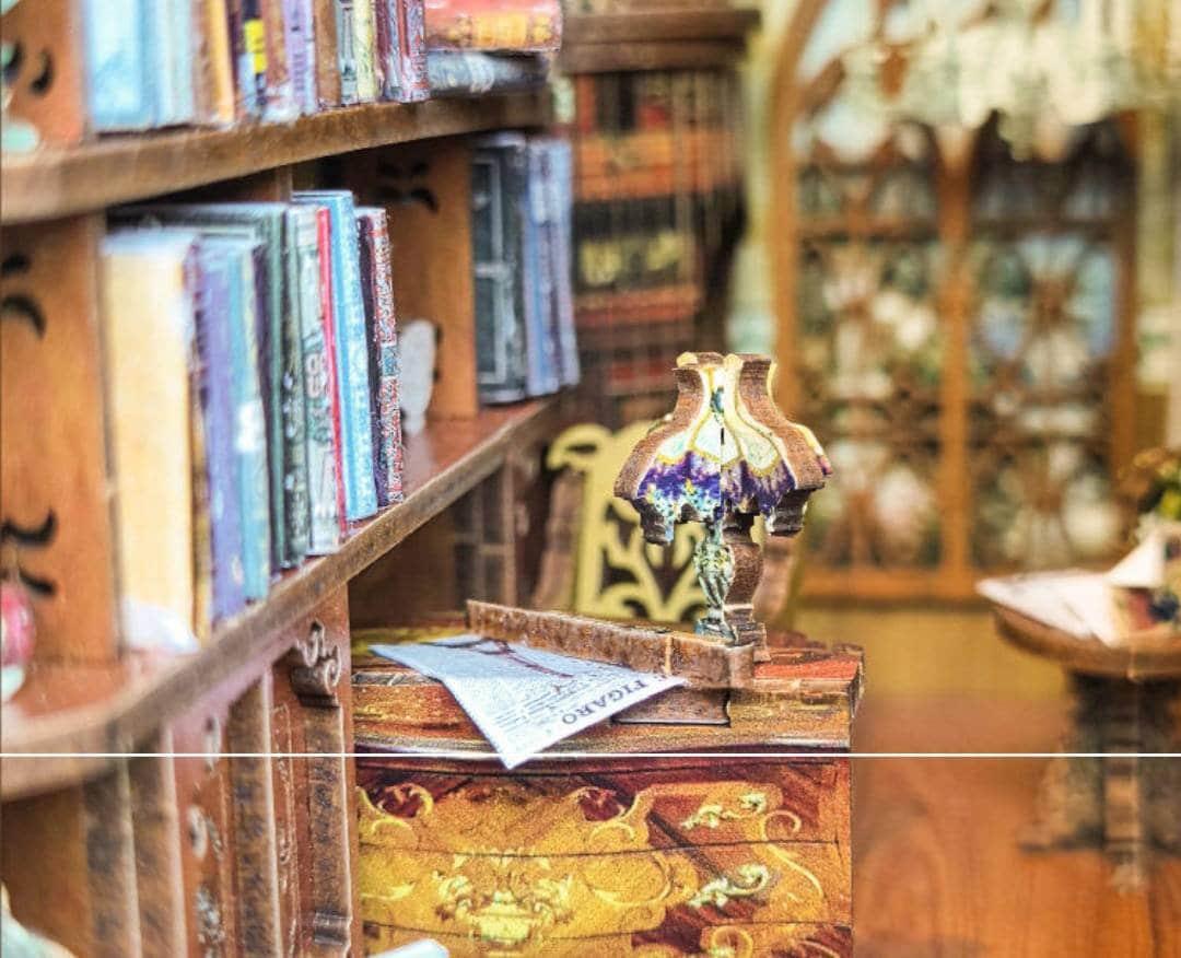 Magic Book House - Eternal Bookstore Book Nook - DIY Book Nook Kits Library Book Shelf Insert
