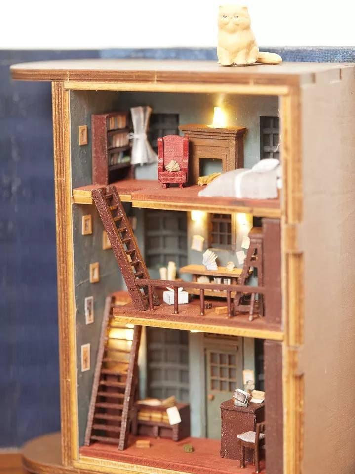 Ollivenders Wand Shop Book Nook - DIY Book Nook Kits - Wizard Alley Book Nooks Magic Alley Book Shelf Insert Book Scenery with LED - Rajbharti Crafts