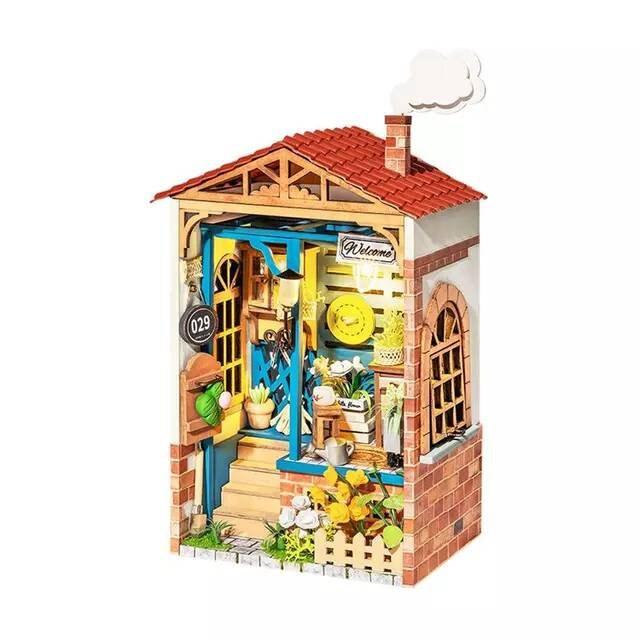 Dream Yard Miniature Dollhouse Beautiful Garden DIY Dollhouse Kits Kitchen Garden Miniature Easy To Assemble Dollhouse For Kids & Adults
